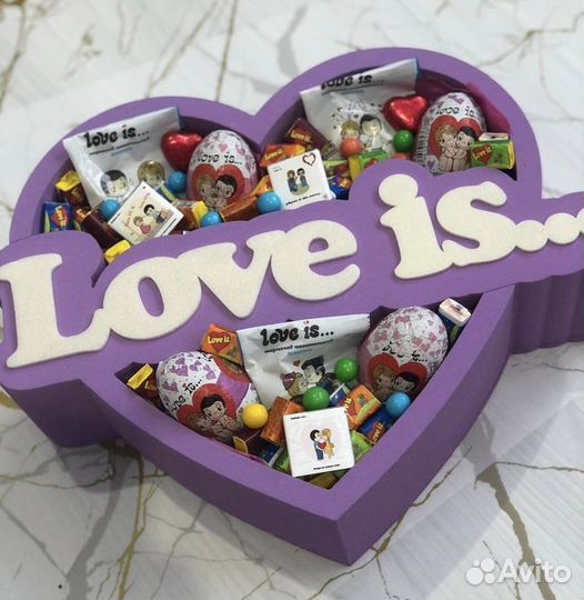 Подарочный бокс сердце love is