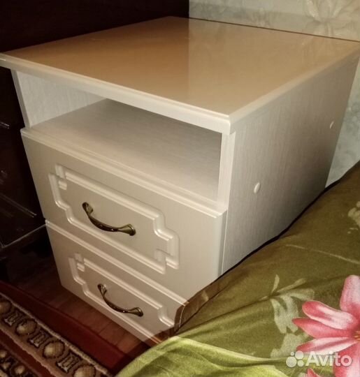 Тумба прикроватная Виктория