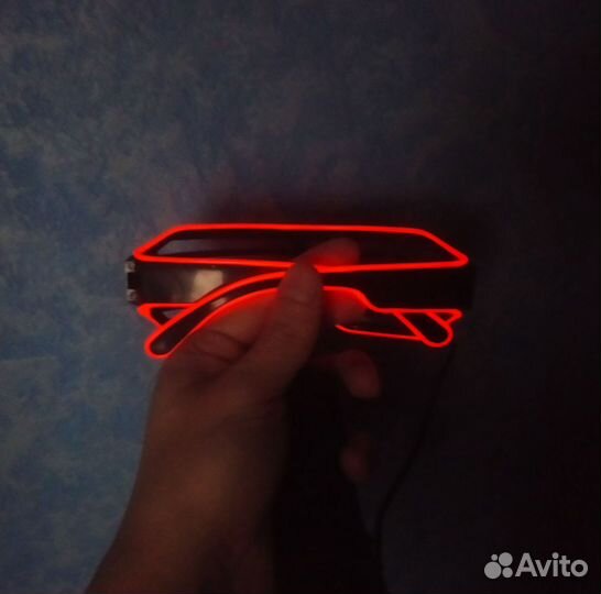 Очки с неоновой подсветкой