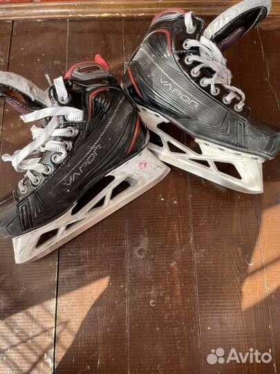Вратарские коньки bauer