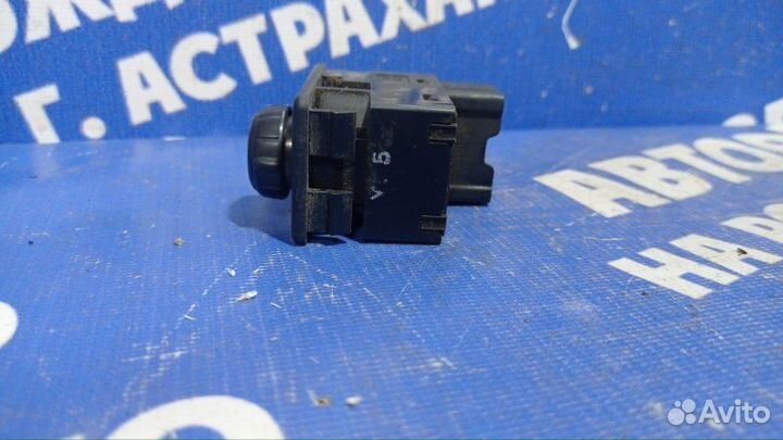 Блок управления зеркалами Nissan Almera N16 седан