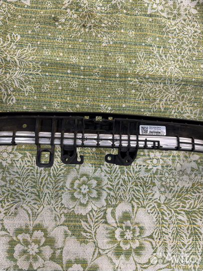 Mercedes cls c257 Кронштейн Бампера с Дефектом