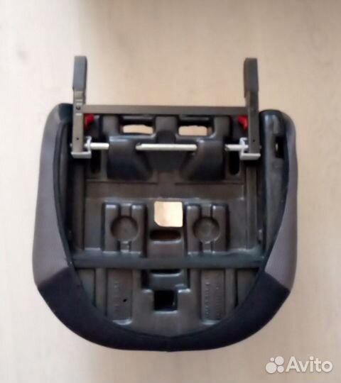 Siger Бустер Isofix 22-36кг бу