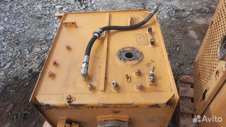 Бак масляный tank hydraulic Caterpillar CAT330CL