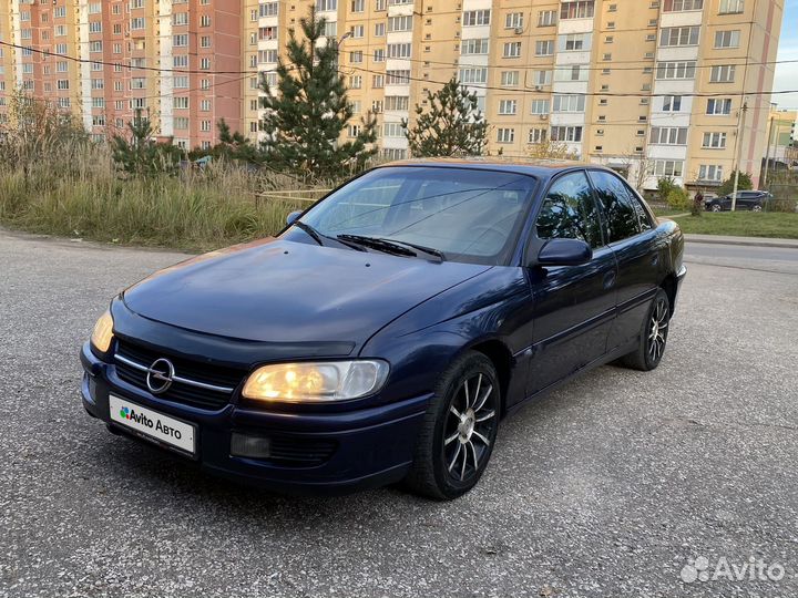 Opel Omega 2.0 МТ, 1995, 90 000 км