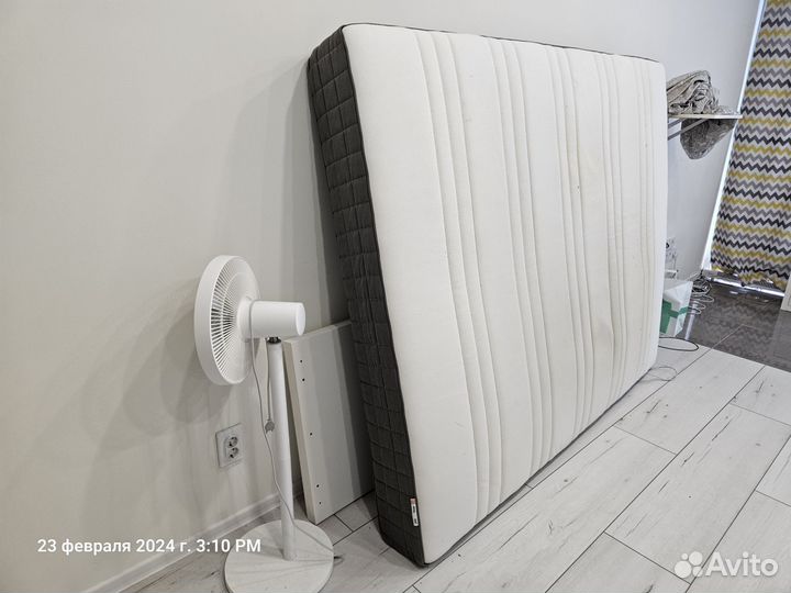 Матрас IKEA Hovag 160x200