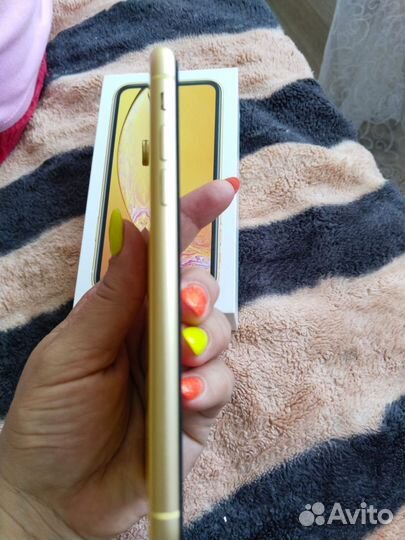 iPhone Xr, 64 ГБ