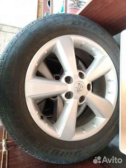Bridgestone Dueler H/P 215/60 R17