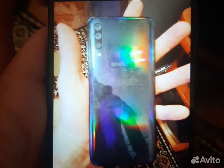 Samsung Galaxy A50, 4/64 ГБ