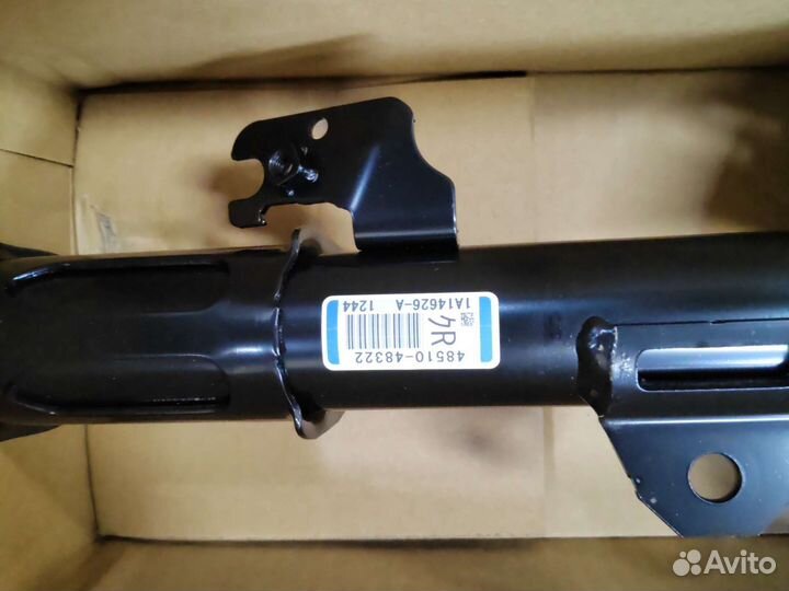 Амортизаторы передние highlander 2010-2013