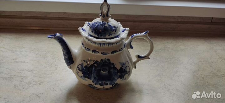 Набор посуды гжель