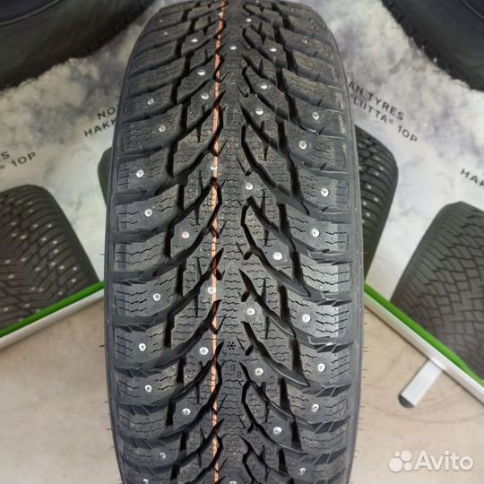 Nokian Tyres Hakkapeliitta 9 SUV 235/65 R17 108T