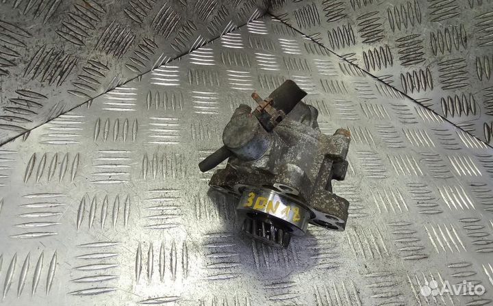 Насос вакуумный Mitsubishi Montero/Pajero