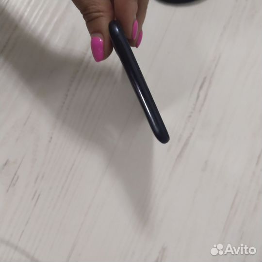 Samsung Galaxy A50, 4/64 ГБ