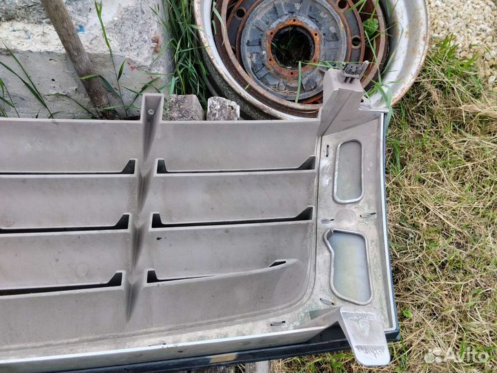 Решетка радиатора