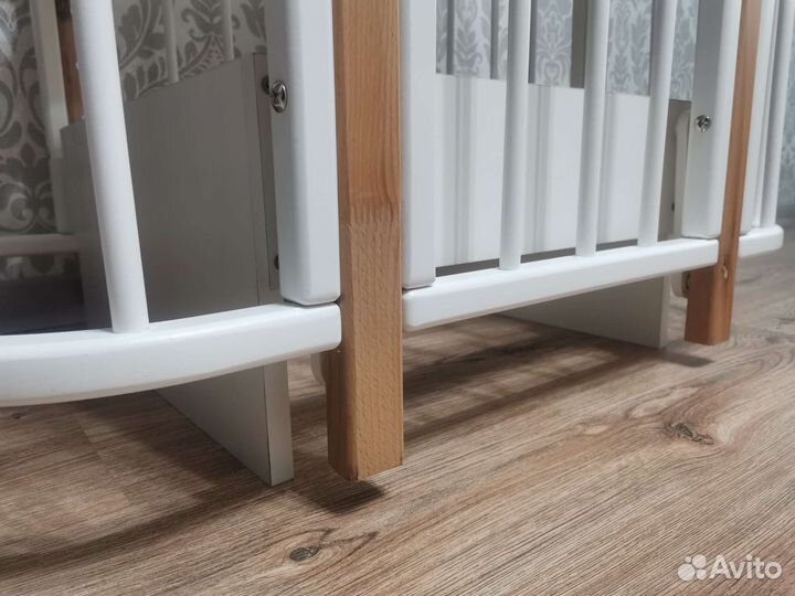 Кроватка трансформер с маятником