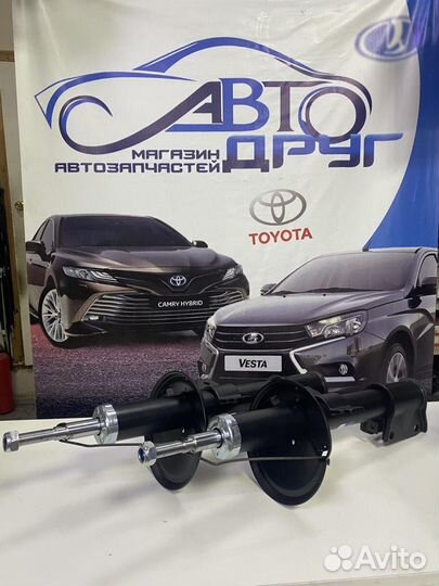 Стойки передние Renault duster новые гарантия