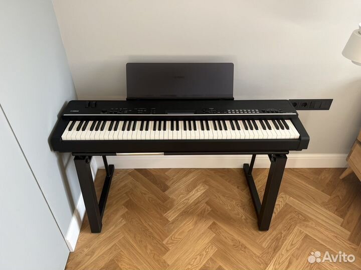 Сценическое цифровое пианино Yamaha CP4