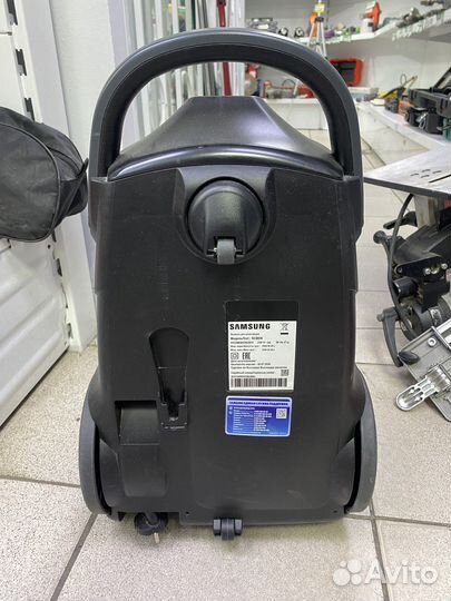 Пылесос Samsung SC8836 +щетка/шланг/трубка