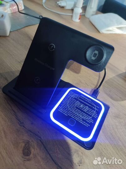 Беспроводная зарядка станция для iPhone Android