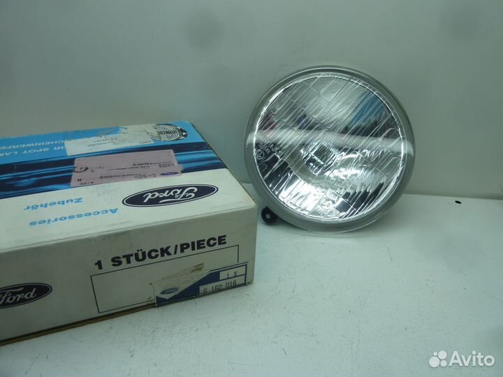 Ford Fiesta XR 1976-1983 Фара передняя Новая