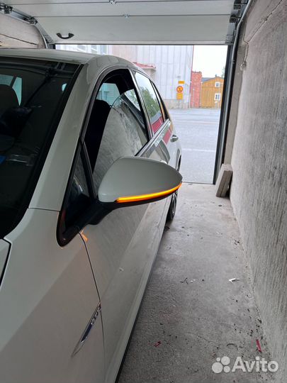Динамические поворотники VW Golf 7 Jetta 7 Touran