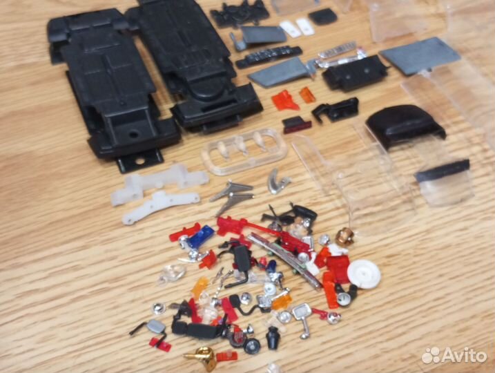 Лот запчастей для моделей. Читать описание