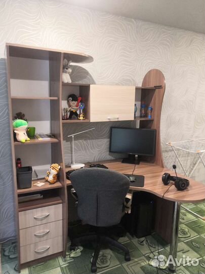 Уголок школьника бу