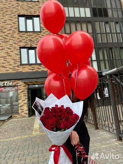 Букеты цветов и шары. Цветы. Доставка