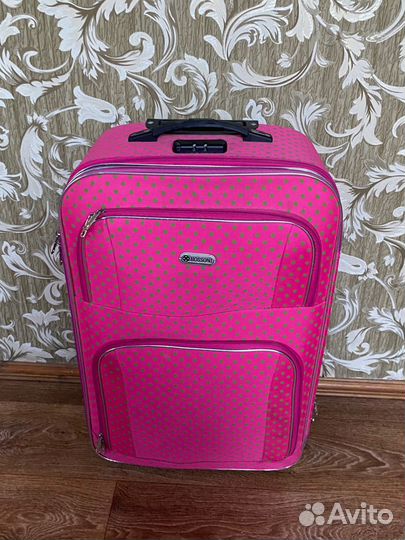 Чемодан на колесах большой