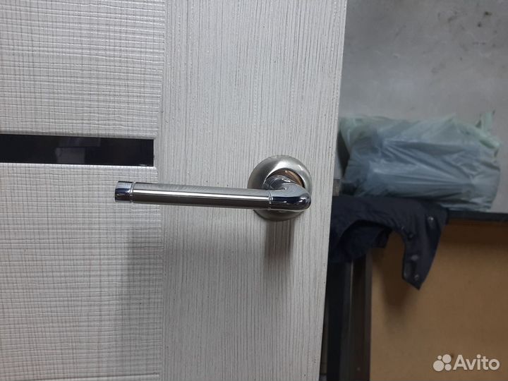 Продам входную дверь бу