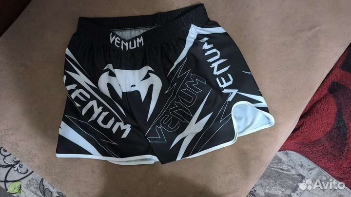 Рашгард Venum