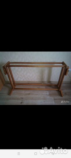 Детская кроватка с маятником