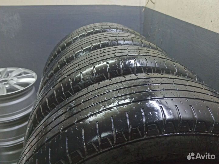 Continental ContiCrossContact LX 215/65 R16