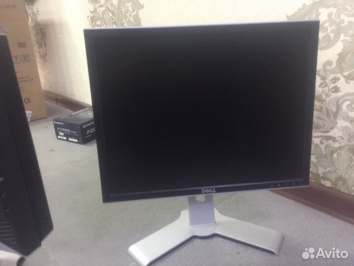 20 дюймов фирменный dell