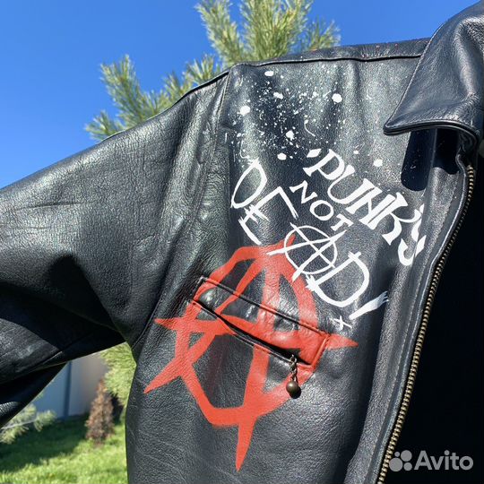 Ручная роспись косухи, кастом кожанная куртка