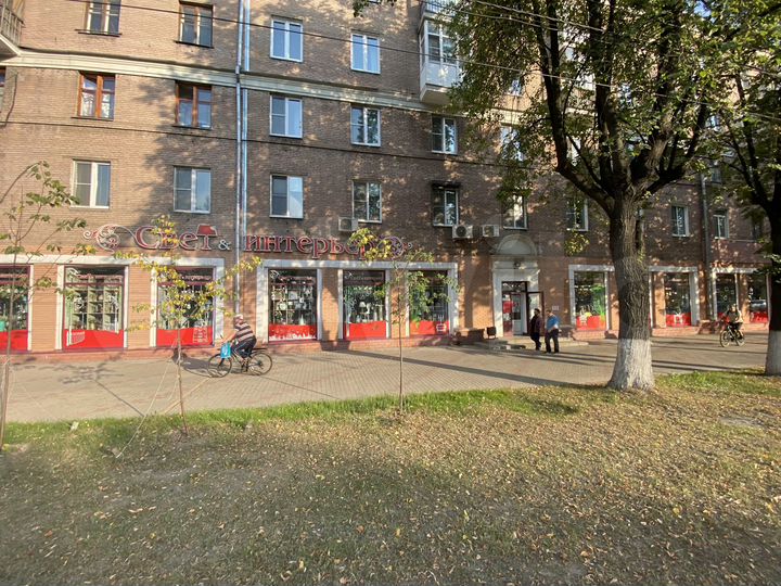 Торговая площадь на проспекте Ленина, 765.4 м²