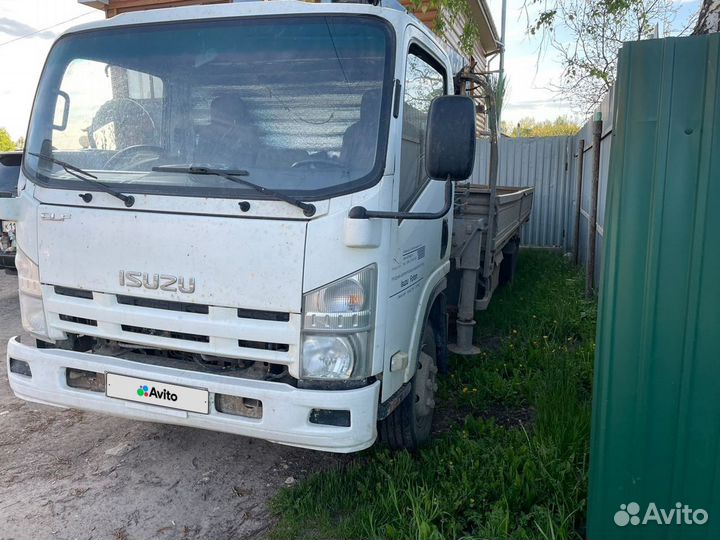 Isuzu Elf с КМУ, 2012