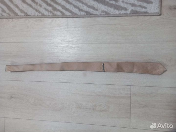 Галстук бежевый