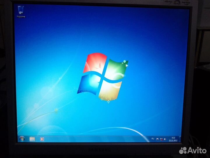 Монитор Samsung SyncMaster 710N