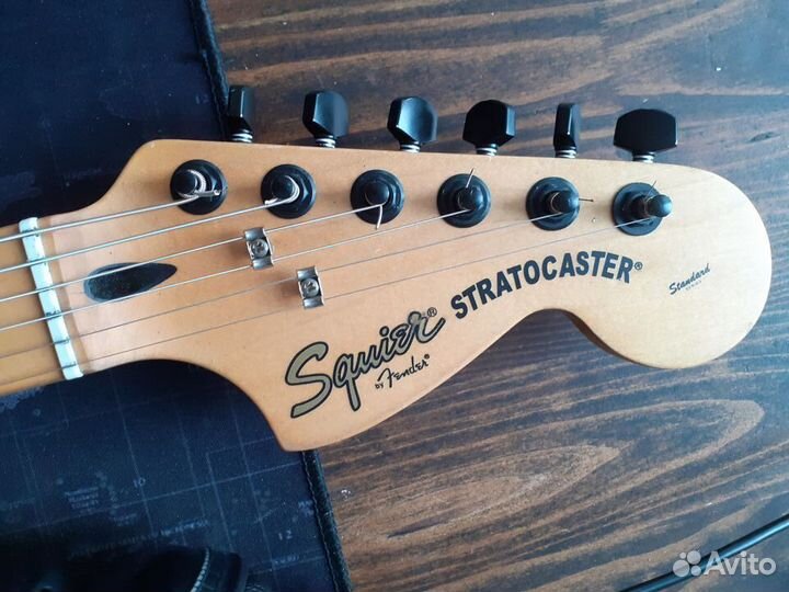 Fender squier stratocaster standard