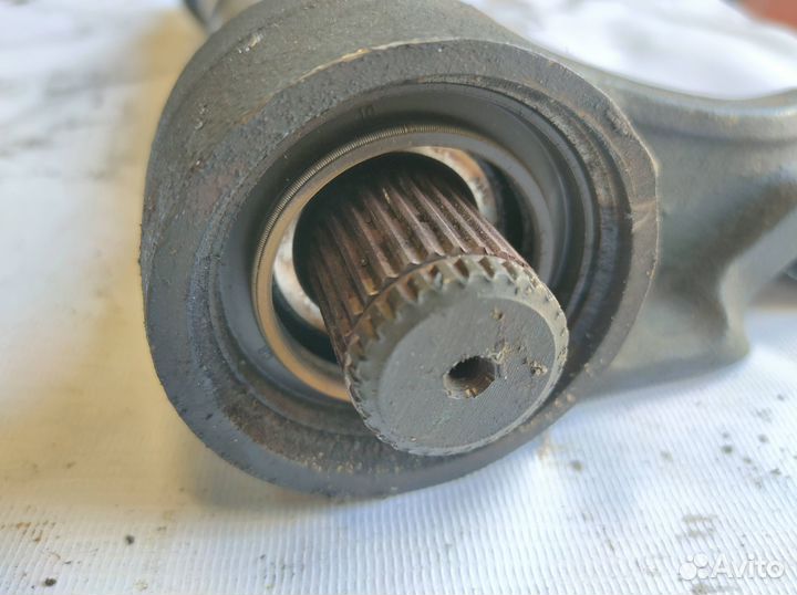 Промежуточный вал правый Hyundai Santa Fe CM D4EB