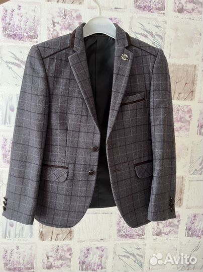 Школьный костюм