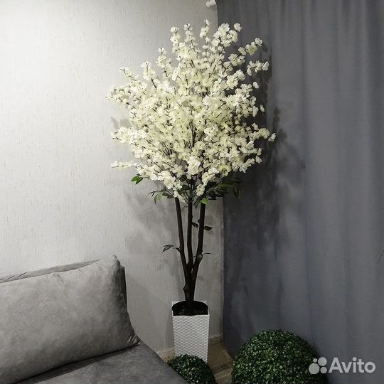 Искусственное дерево сакура