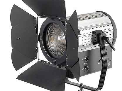 Осветитель студийный GreenBean Fresnel 500 LED X3