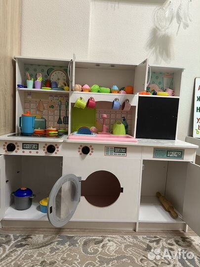 Детская деревянная кухня со стиральной машинкой
