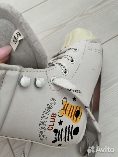 Коньки фигурные