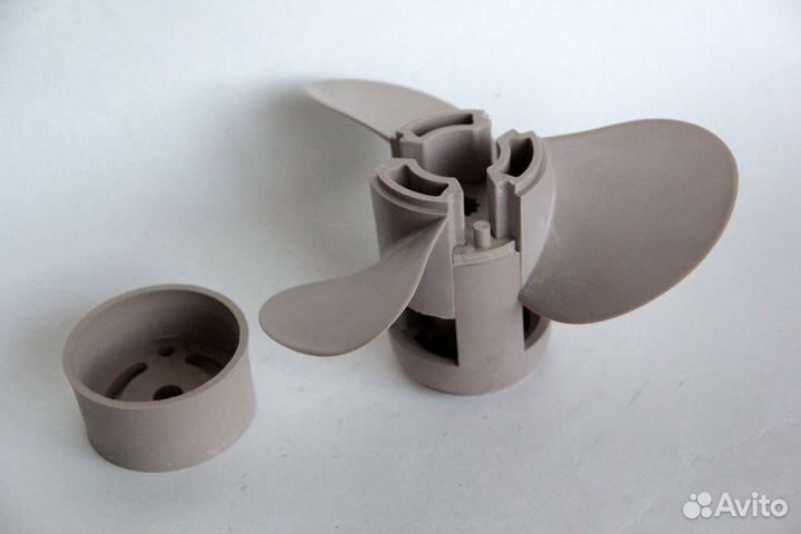 Композитный винт на Ямаху 9.9 (15) шаг 11