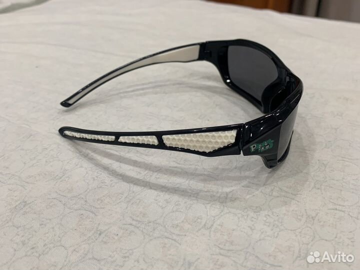 Солнцезащитные очки спортивные