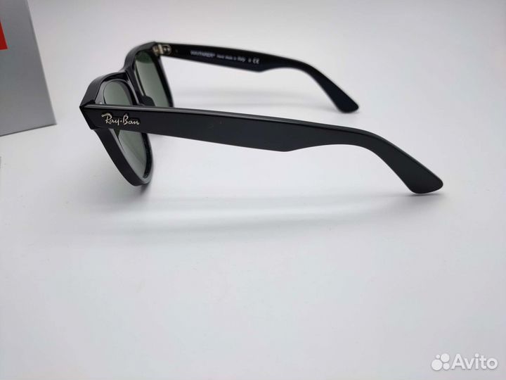 Солнцезащитные очки Ray-Ban Wayfarer RB2140